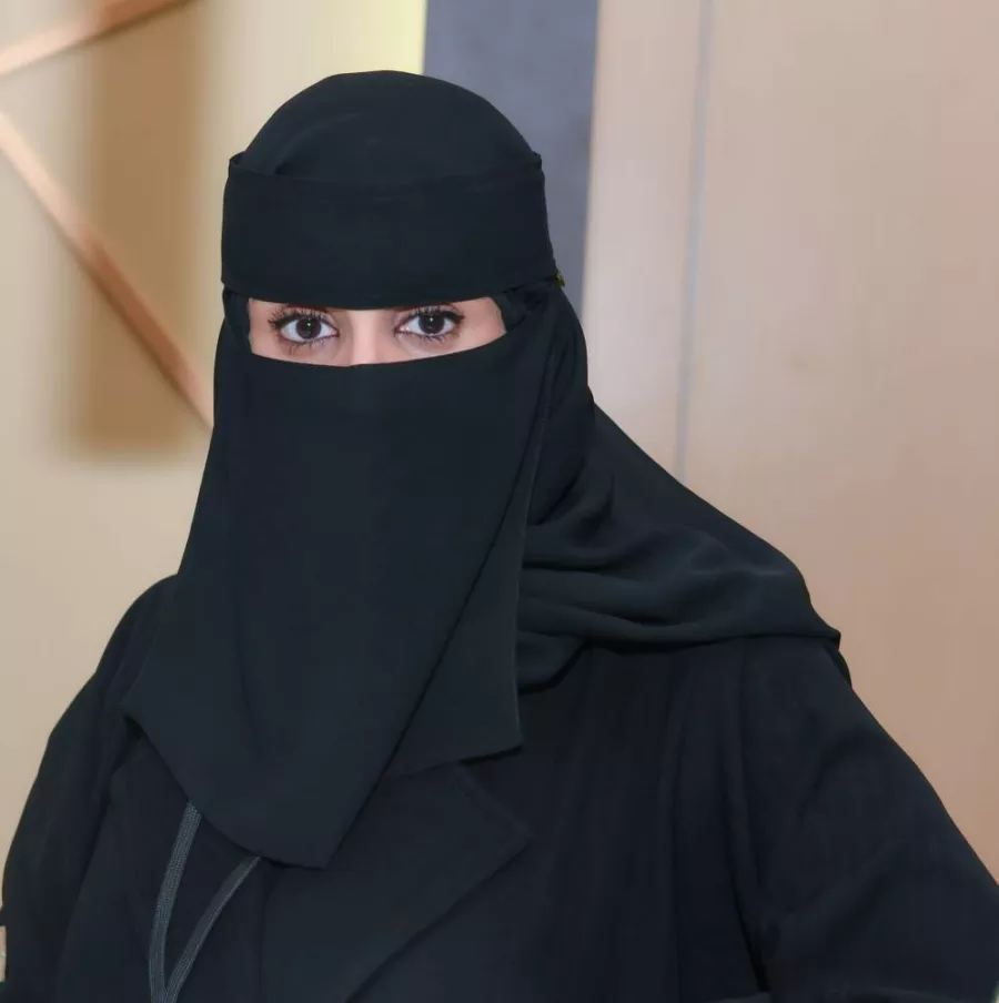 سارة الحارثي